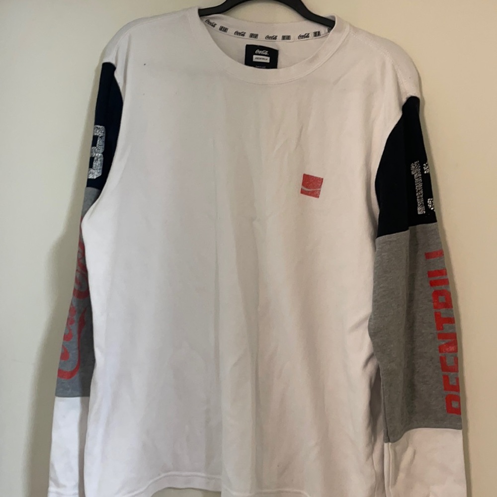 Coca Cola white long sleeve shirt size Medium